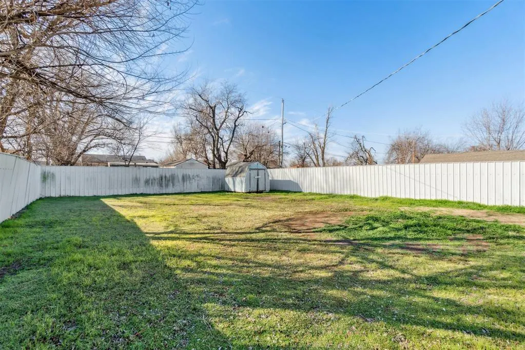 Photo 42 — 320 E Grumman Drive, Oklahoma City, OK 73110