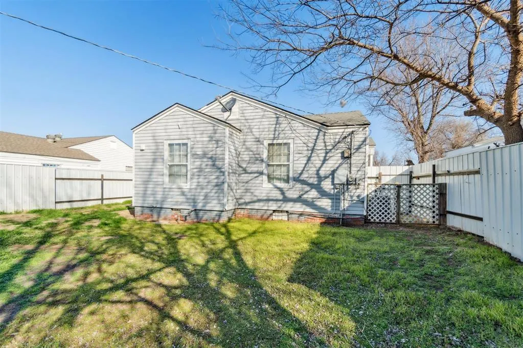 Photo 43 — 320 E Grumman Drive, Oklahoma City, OK 73110