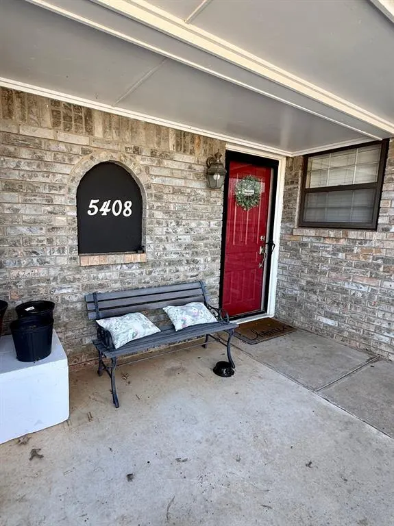 Photo 2 — 5408 NW 66th Street, Warr Acres, OK 73132