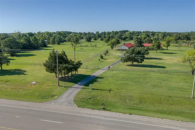 Photo 5 — 16266 NE 23rd Street, Choctaw, OK 73020