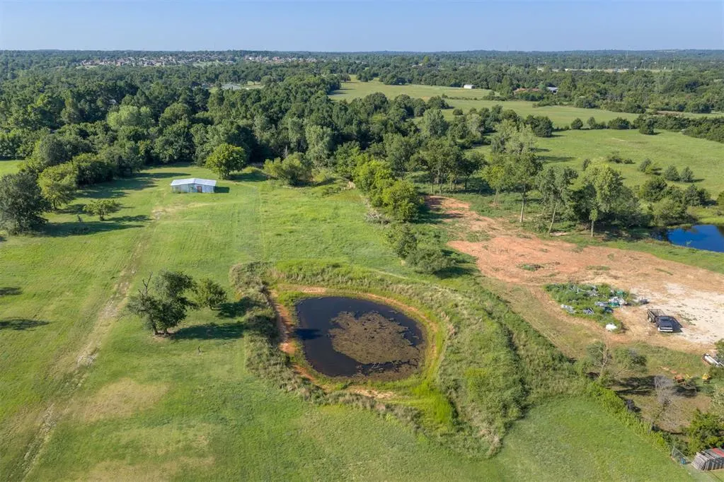 Photo 10 — 16266 NE 23rd Street, Choctaw, OK 73020