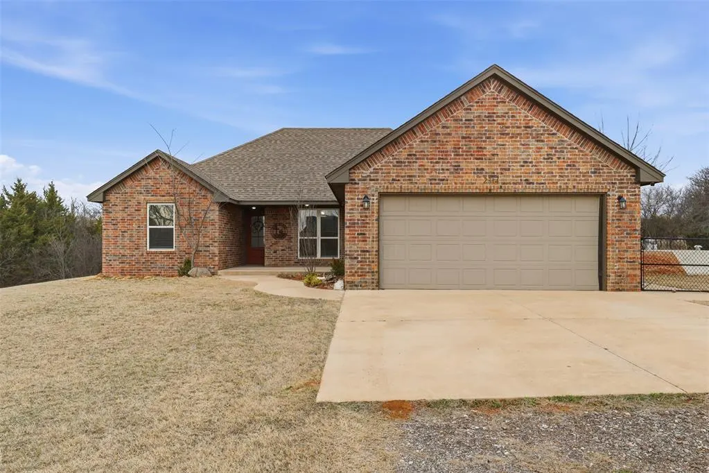 Front exterior — 2314 County Road 1336, Blanchard, OK 73010