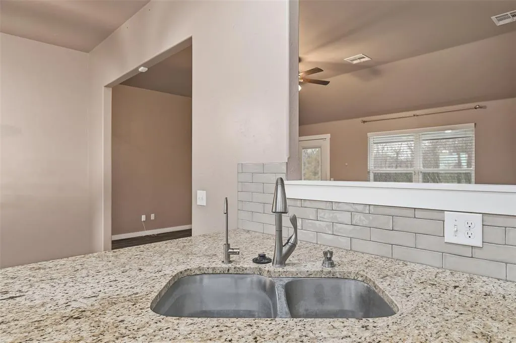 Photo 18 — 2314 County Road 1336, Blanchard, OK 73010