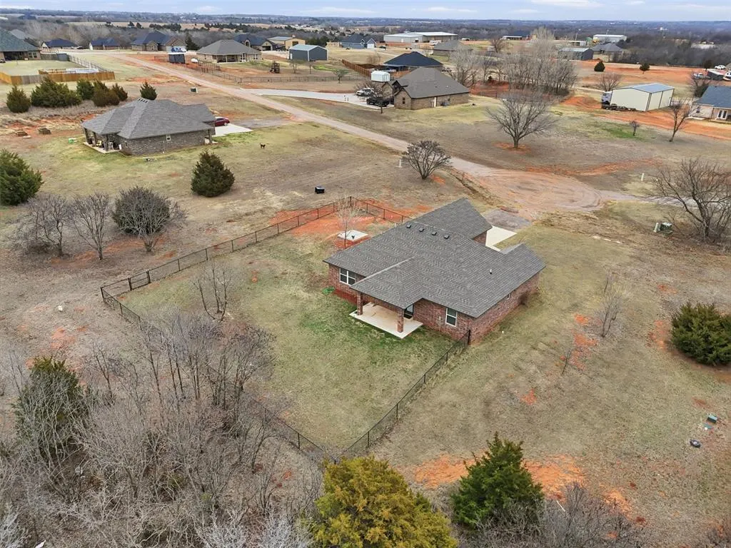 Photo 33 — 2314 County Road 1336, Blanchard, OK 73010
