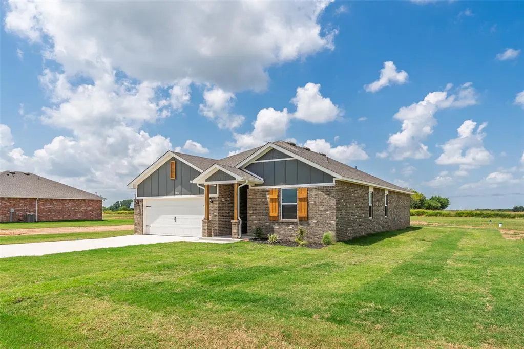 Photo 34 — 1016 Prairie Drive, Tuttle, OK 73089