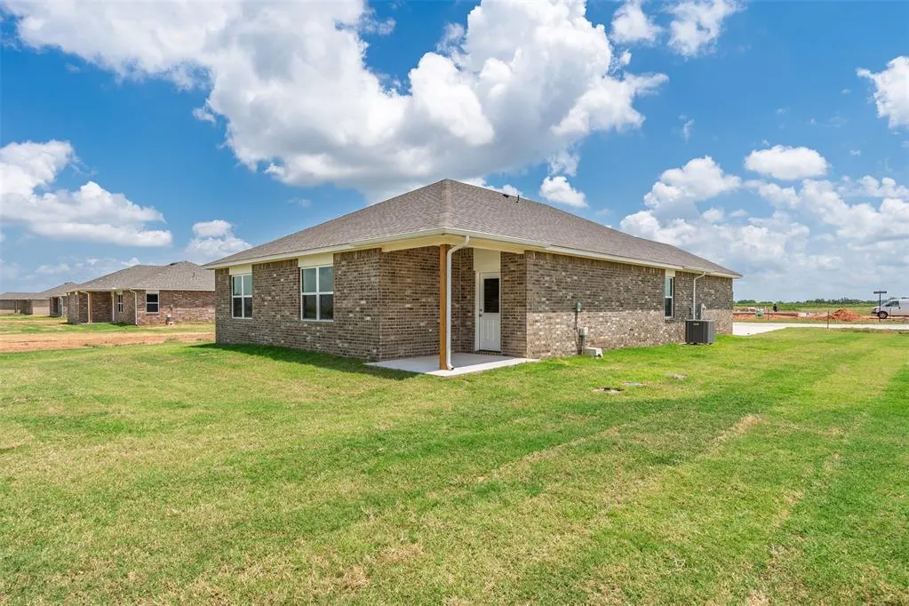 Photo 39 — 1016 Prairie Drive, Tuttle, OK 73089