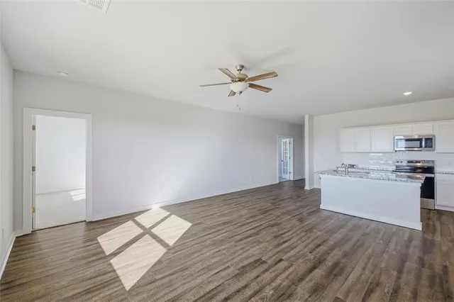 Photo 4 — 1016 Prairie Drive, Tuttle, OK 73089