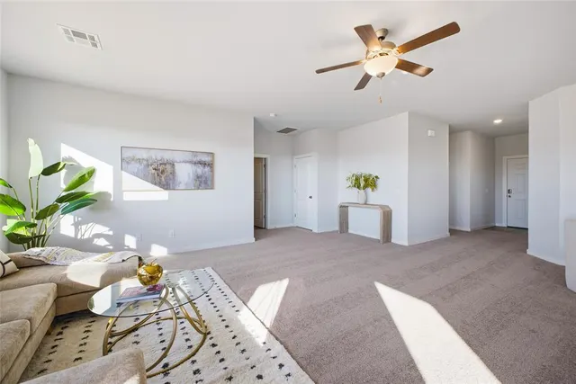 Photo 5 — 1020 Prairie Drive, Tuttle, OK 73089