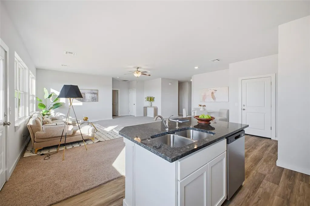 Photo 9 — 1020 Prairie Drive, Tuttle, OK 73089