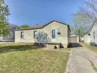 Sold home at 508 W Lockheed Drive