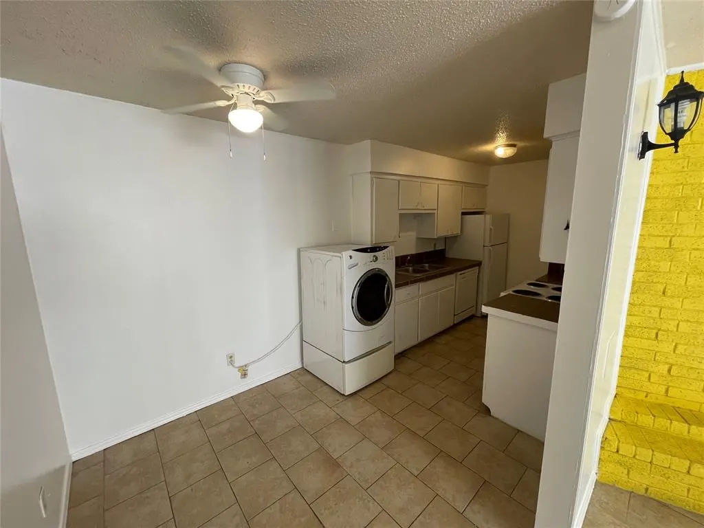Photo 7 — 401 SE 12th Street 105, Norman, OK 73071
