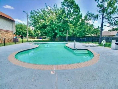 Photo 16 — 401 SE 12th Street 105, Norman, OK 73071