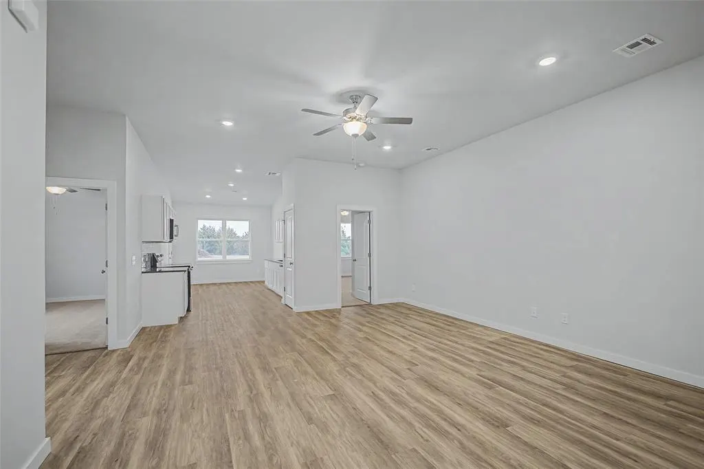 Photo 4 — 5190 Bluestem Avenue, Guthrie, OK 73044