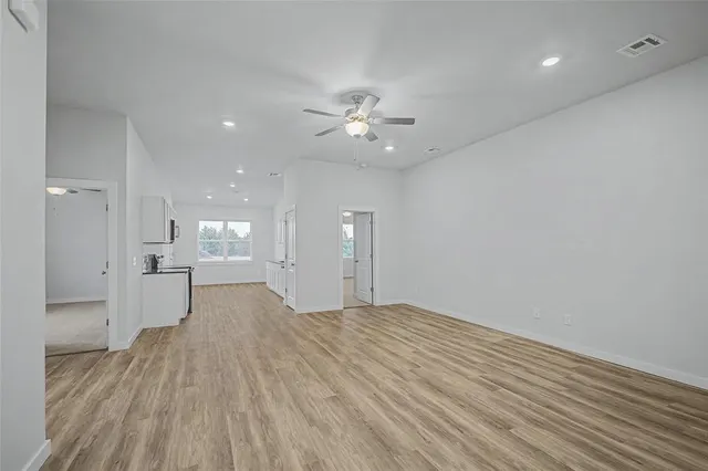 Photo 4 — 5190 Bluestem Avenue, Guthrie, OK 73044