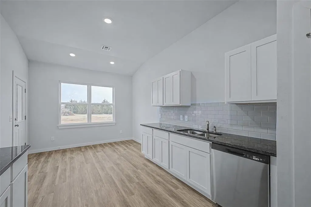Photo 10 — 5190 Bluestem Avenue, Guthrie, OK 73044