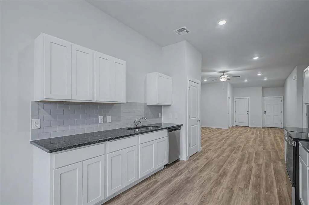 Photo 12 — 5190 Bluestem Avenue, Guthrie, OK 73044