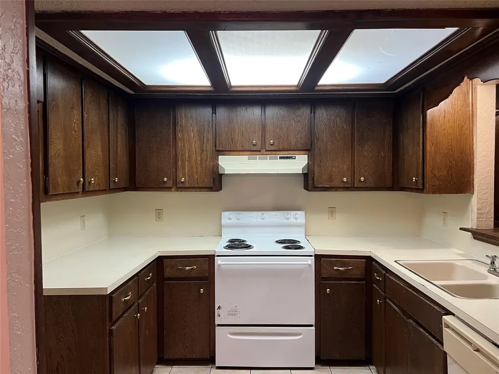 Photo 4 — 2517 W Hefner Road, Oklahoma City, OK 73120