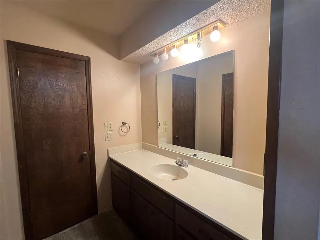 Photo 10 — 2517 W Hefner Road, Oklahoma City, OK 73120