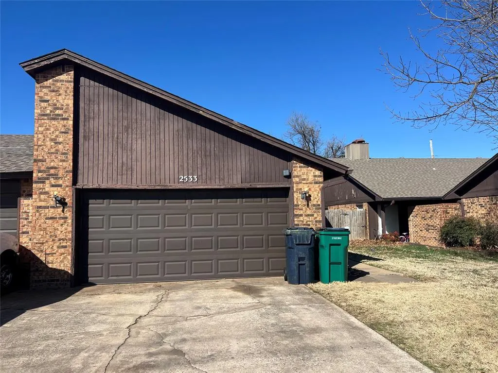 Front exterior — 2533 W Hefner Road, Oklahoma City, OK 73120