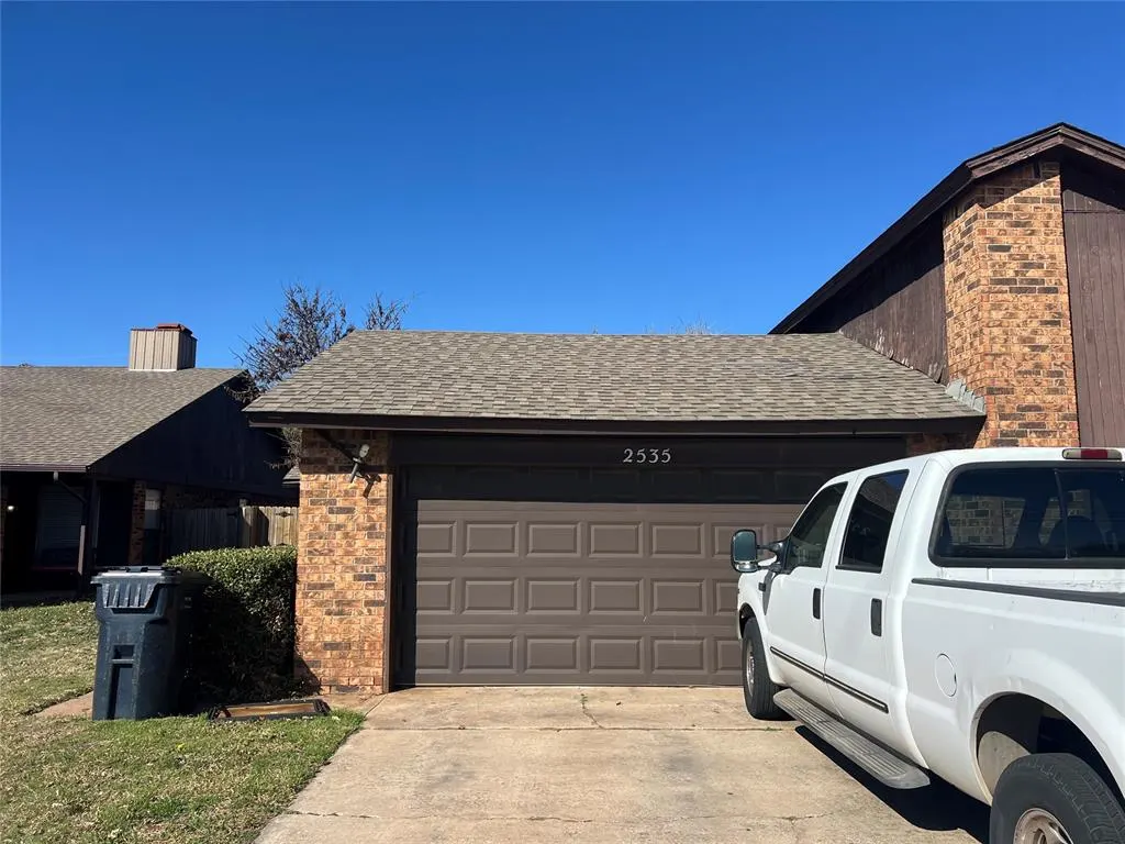Front exterior — 2535 W Hefner Road, Oklahoma City, OK 73120