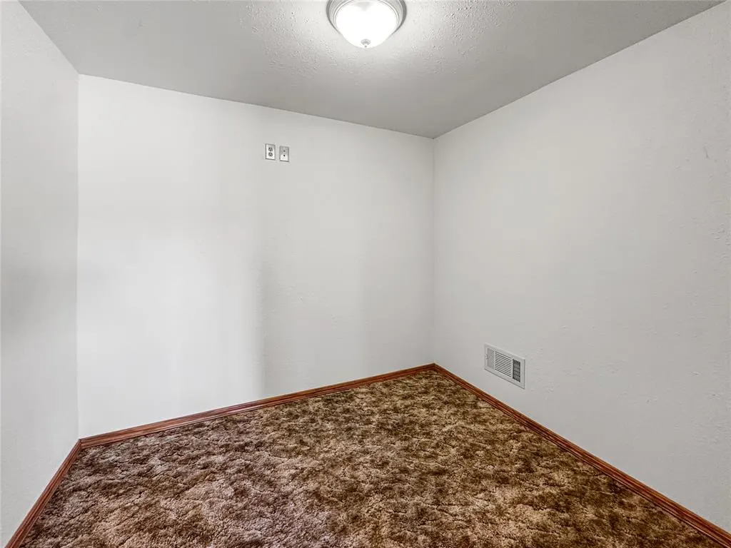 Photo 33 — 6704 NW 164th Street, Okarche, OK 73762