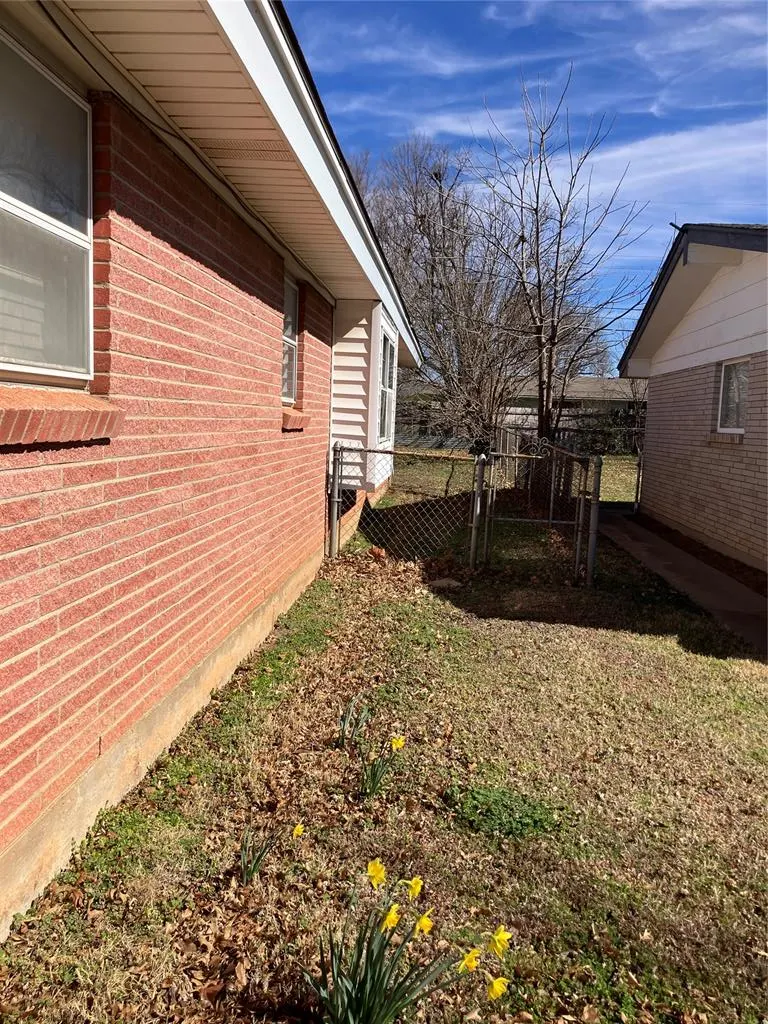 Photo 38 — 3220 Hilltop Road, Midwest City, OK 73110