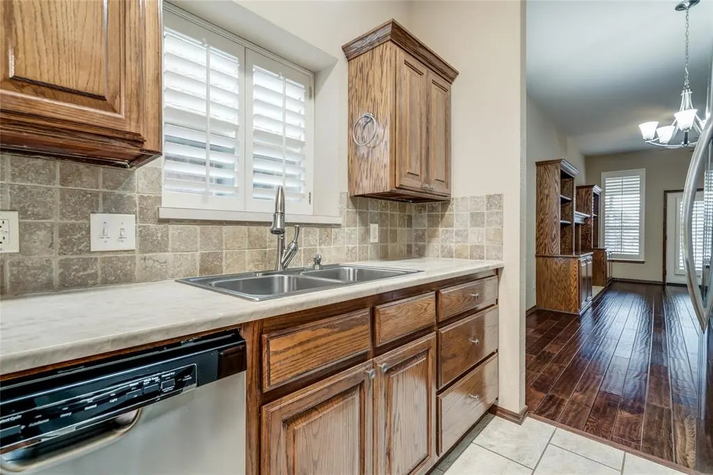 Photo 17 — 924 Heather Glen Terrace, Norman, OK 73072