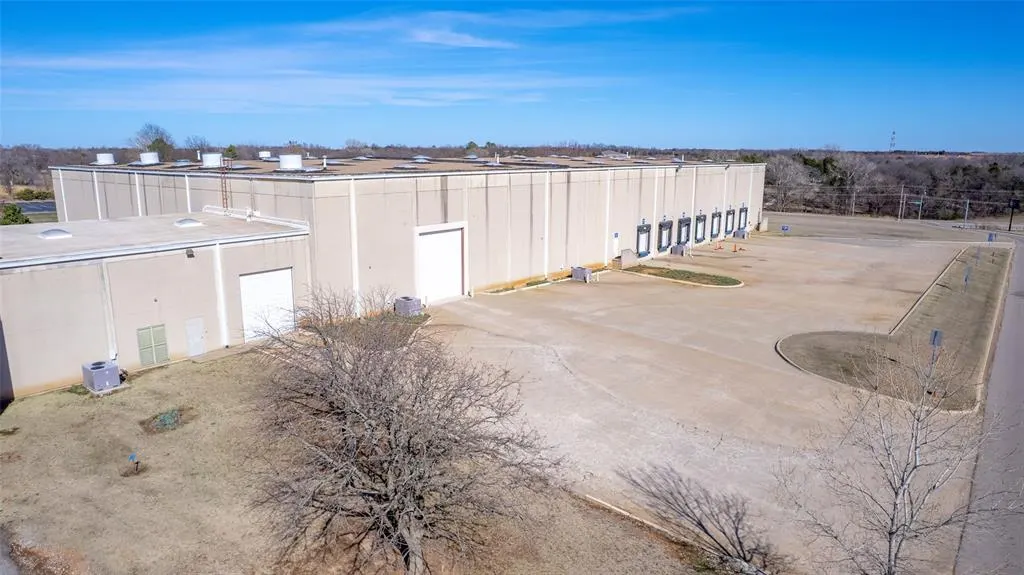 Photo 12 — 601 Hamilton Drive, Noble, OK 73068