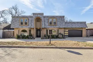 Sold home at 8012 NW 15th Street