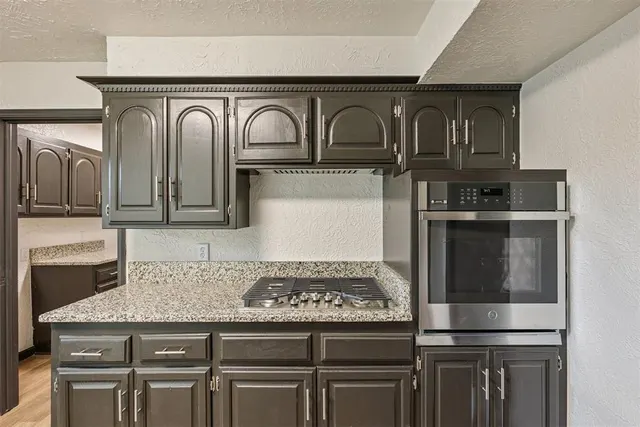 Photo 8 — 8012 NW 15th Street, Oklahoma City, OK 73127