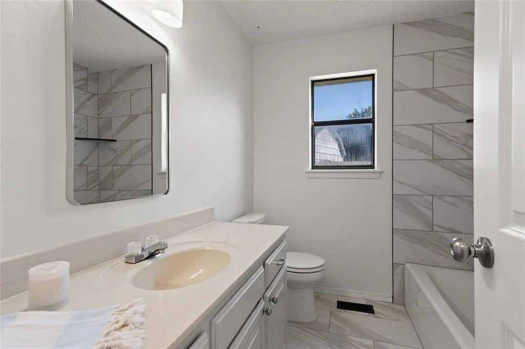 Photo 24 — 8512 Bigwood Drive, Oklahoma City, OK 73135