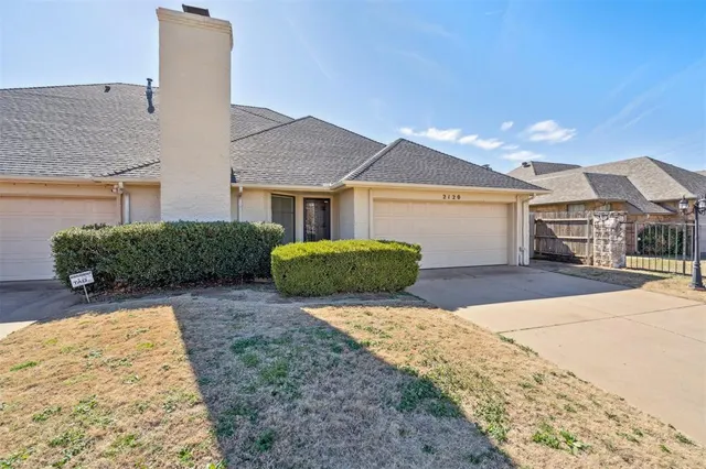 Front exterior — 2120 NW 117th Street, Oklahoma City, OK 73120