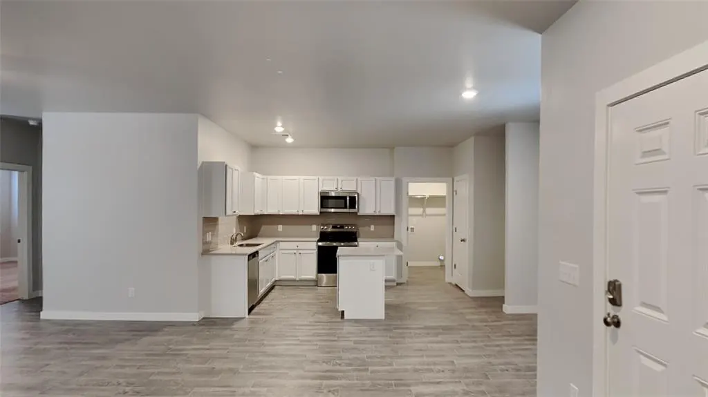 Photo 12 — 17110 Lantana Loop, Newalla, OK 74857