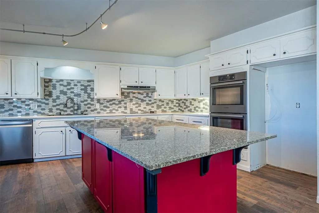 Photo 10 — 2808 NW 115th Place, Oklahoma City, OK 73120