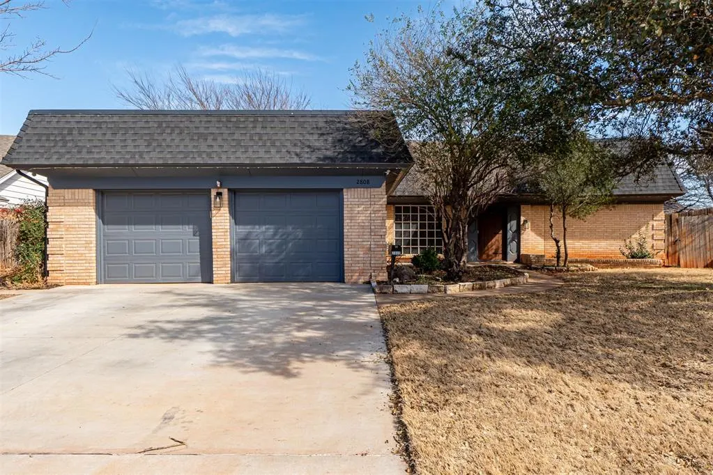 Front exterior — 2808 NW 115th Place, Oklahoma City, OK 73120