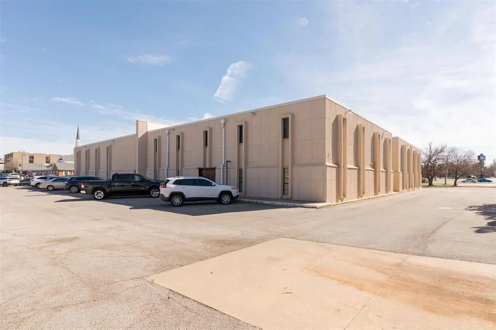 Photo 4 — 3801 NW 63rd Street 2 & 3, Oklahoma City, OK 73116