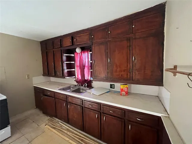 Photo 5 — 407 E 7th Street, Chandler, OK 74834