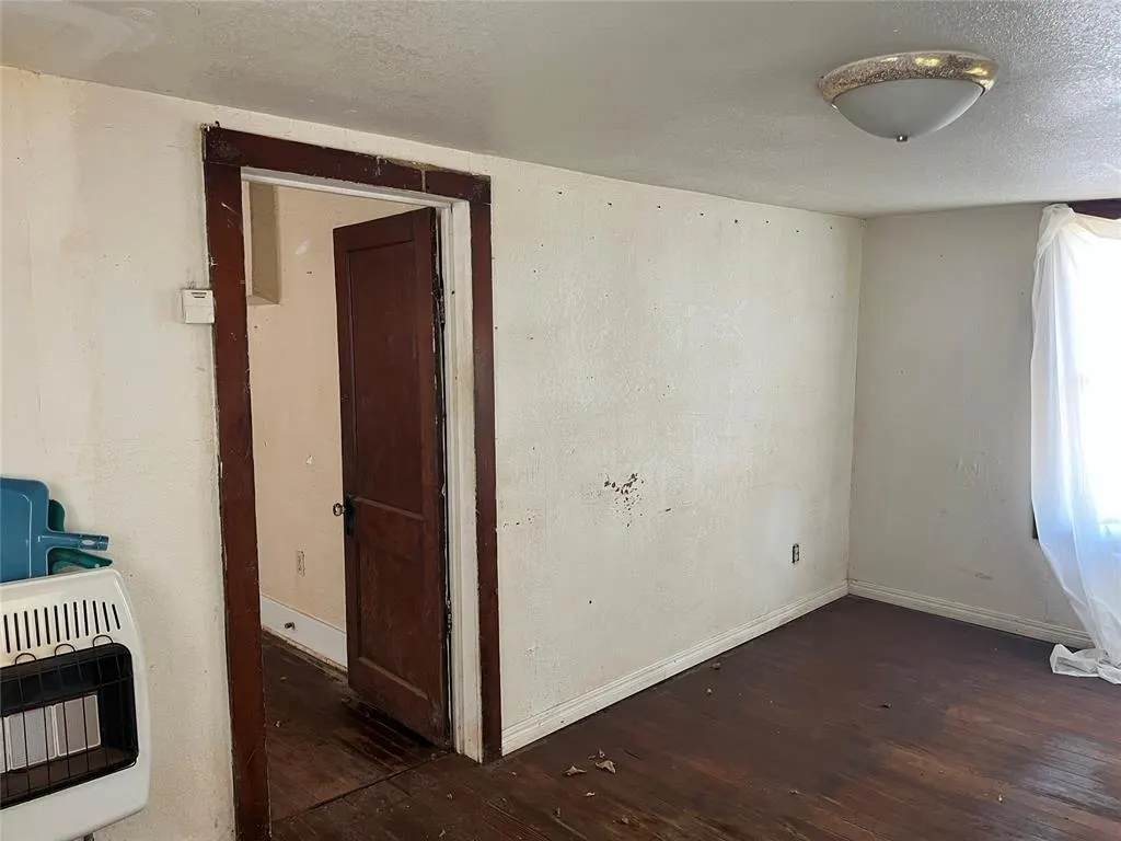 Photo 9 — 407 E 7th Street, Chandler, OK 74834