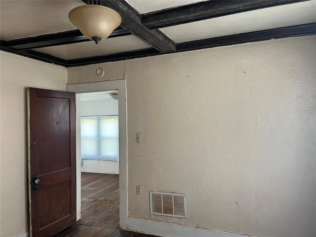 Photo 10 — 407 E 7th Street, Chandler, OK 74834