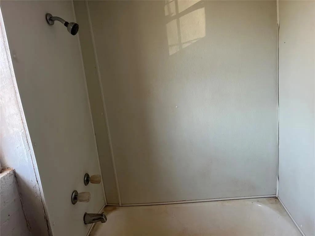 Photo 16 — 407 E 7th Street, Chandler, OK 74834