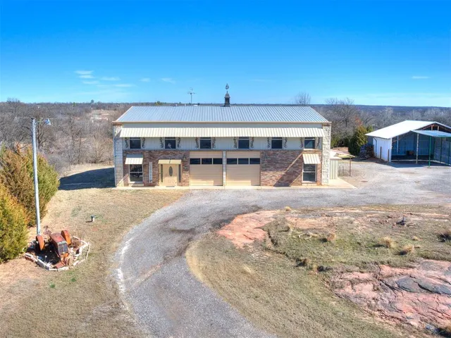 Photo 2 — 17050 Valley View Road, Newalla, OK 74857