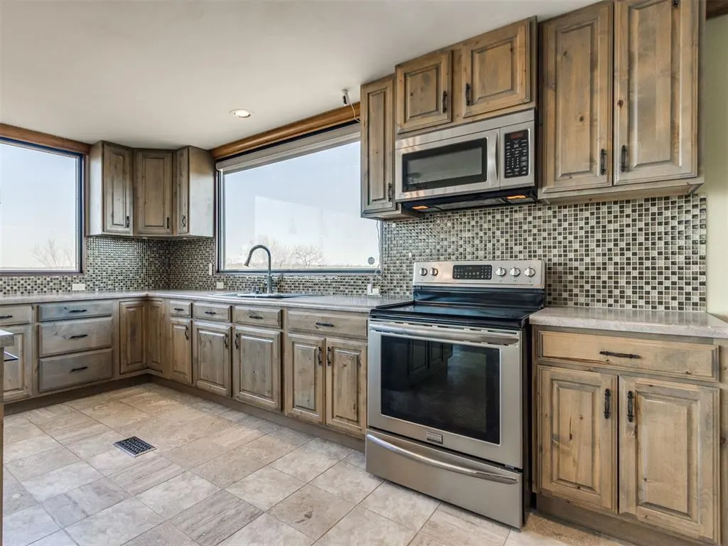 Photo 30 — 17050 Valley View Road, Newalla, OK 74857