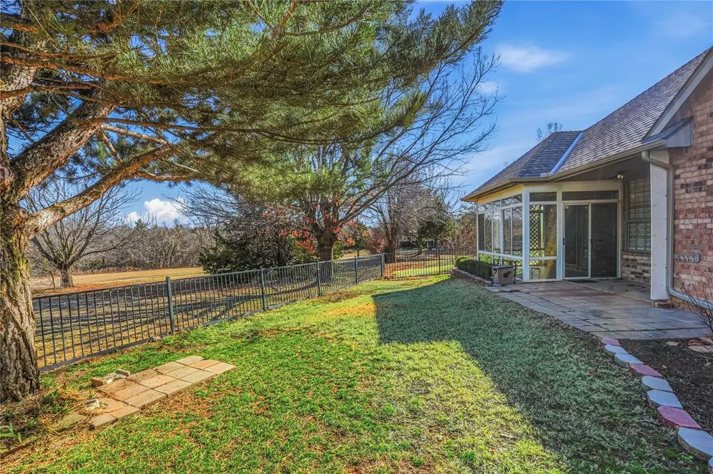 Photo 36 — 3916 Tamarac Court, Edmond, OK 73003
