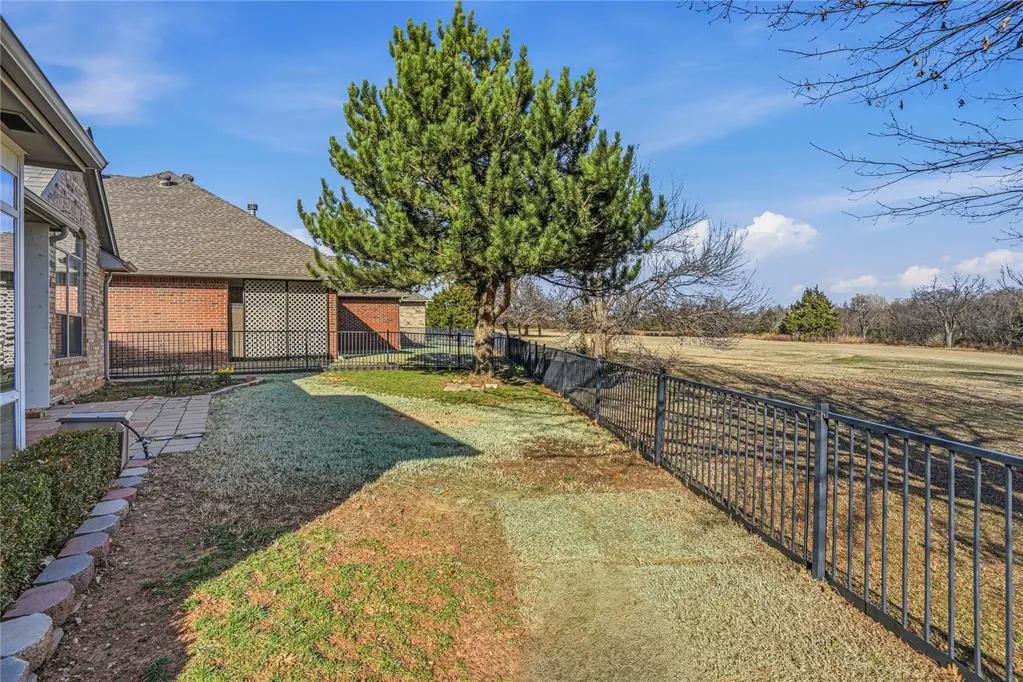 Photo 39 — 3916 Tamarac Court, Edmond, OK 73003