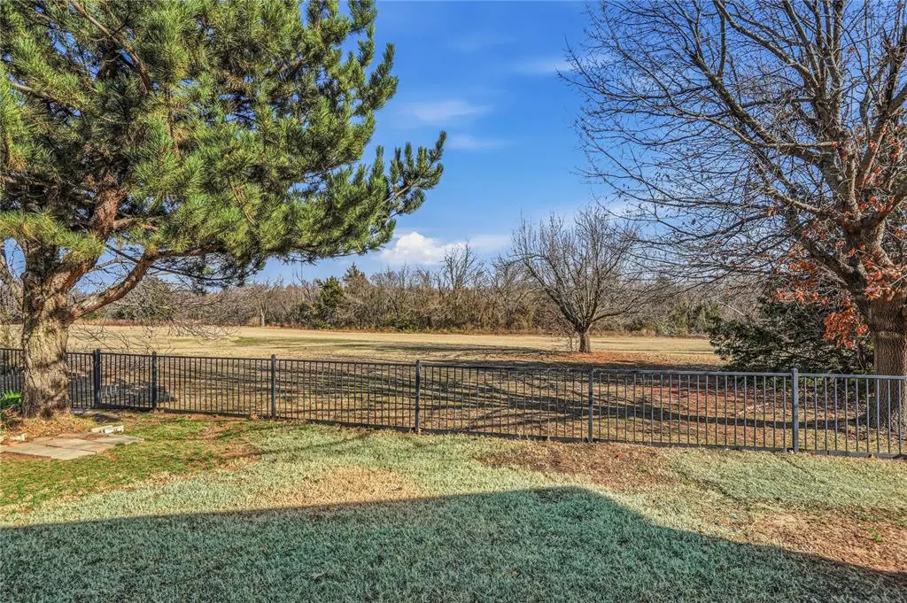 Photo 40 — 3916 Tamarac Court, Edmond, OK 73003
