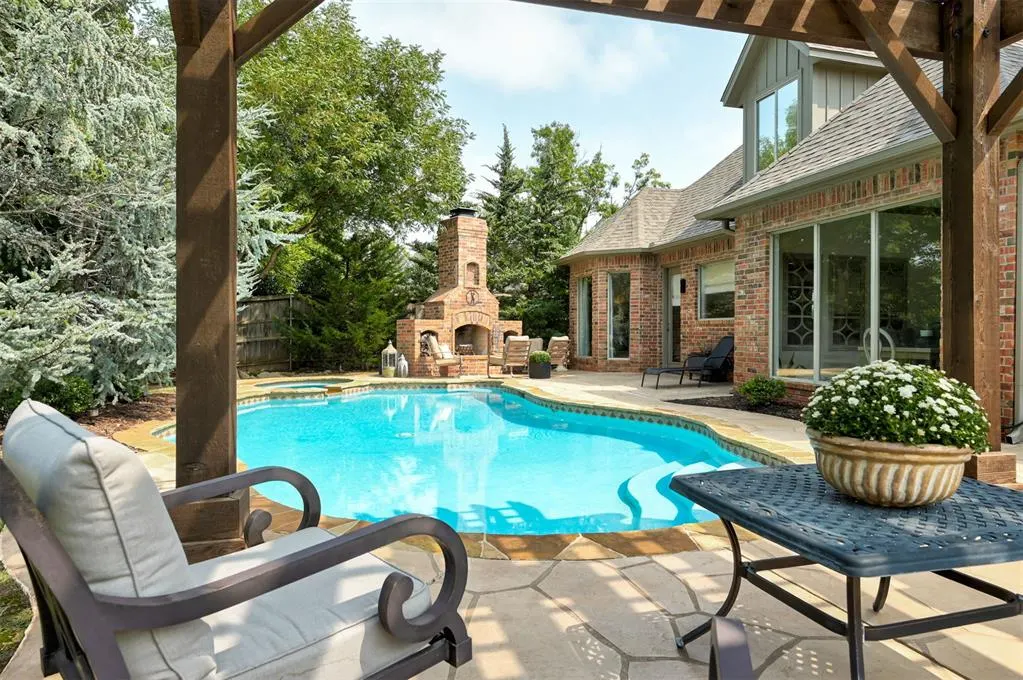 Photo 4 — 12701 Downsview Lane, Oklahoma City, OK 73142