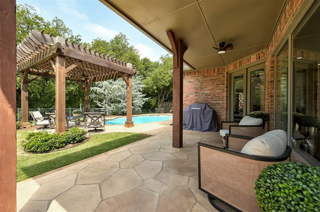 Photo 7 — 12701 Downsview Lane, Oklahoma City, OK 73142