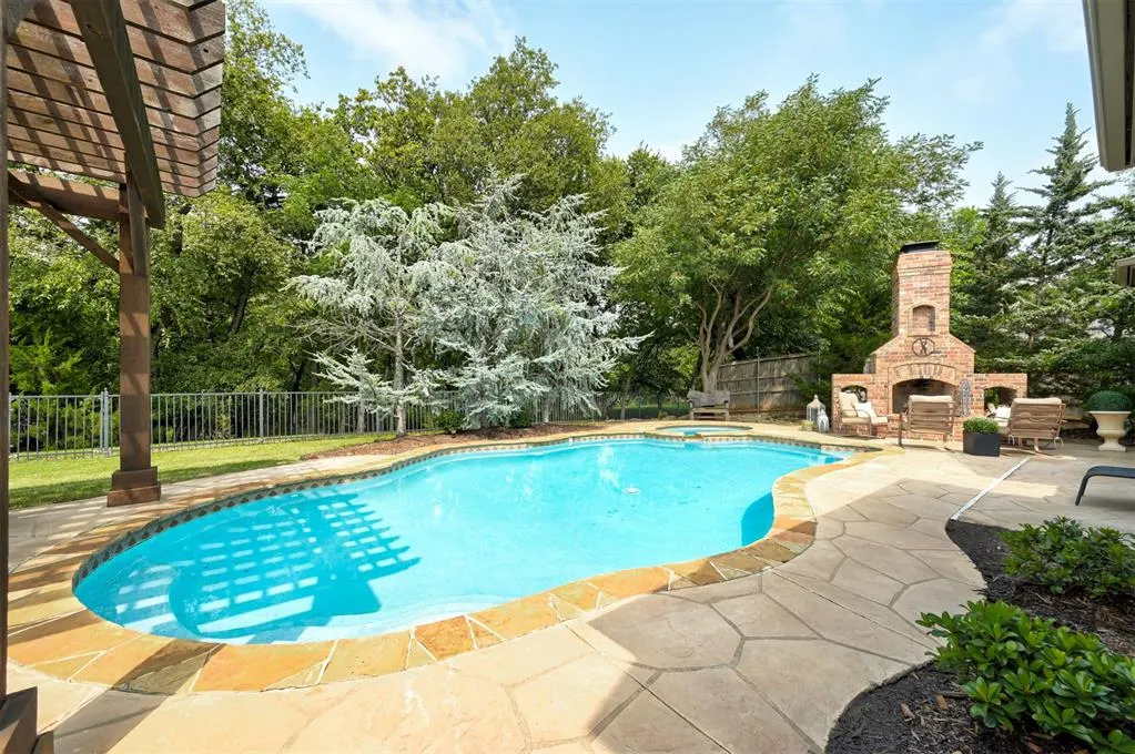 Photo 9 — 12701 Downsview Lane, Oklahoma City, OK 73142