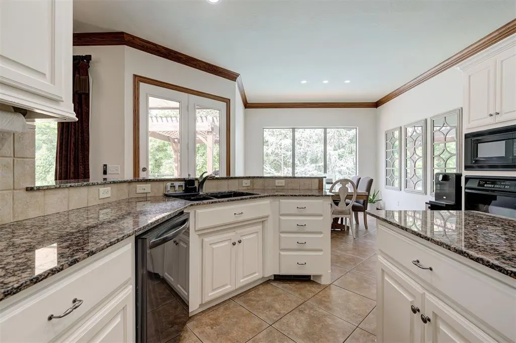 Photo 21 — 12701 Downsview Lane, Oklahoma City, OK 73142