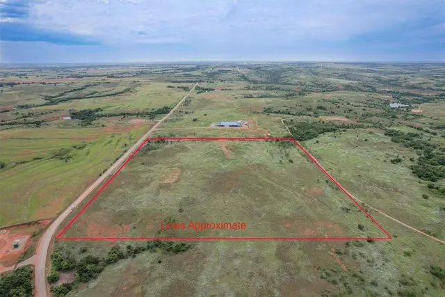 Photo 2 — N 1970 Road, Elk City, OK 73644